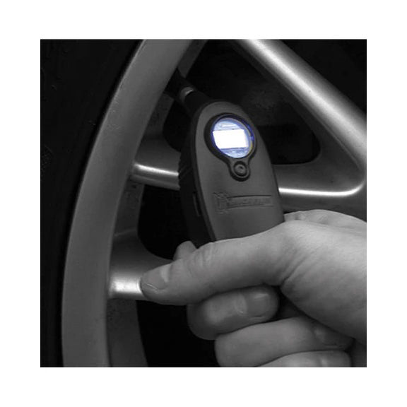 Michelin hi power tyre inflator and detachable digital gauge