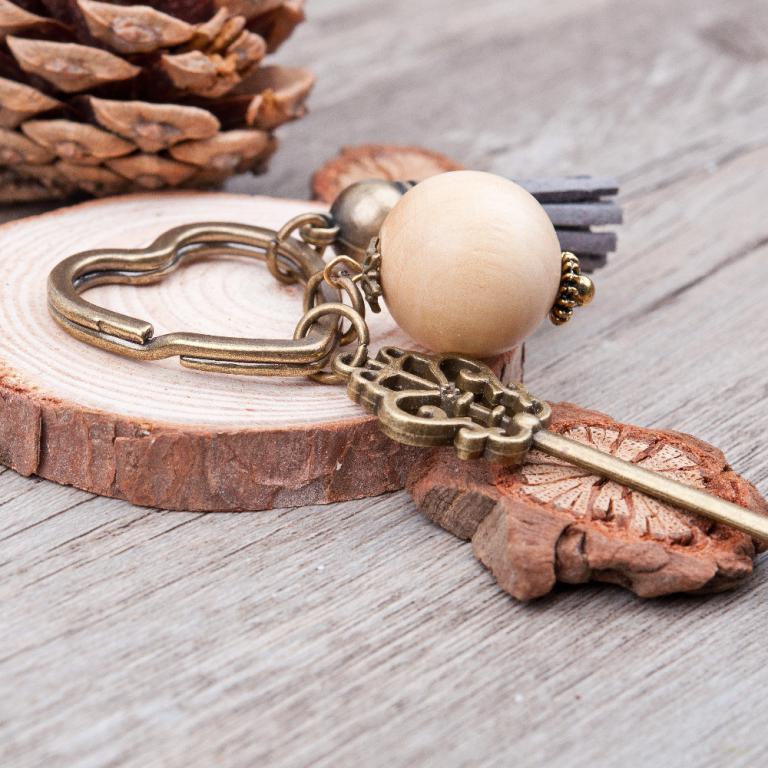 Doreen box antique bronze heart key chains & key rings