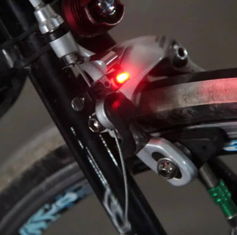 1pc bicycle rainproof brake led red lamp light with battery