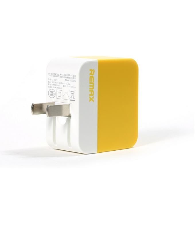 Remax charger for samsung/iphone - 3.1a