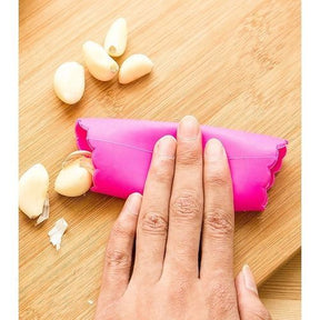 Silicone garlic peeler