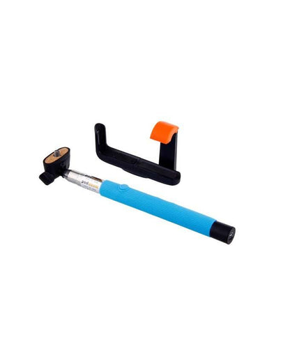 Selfies with selfie stick monopod z07-s